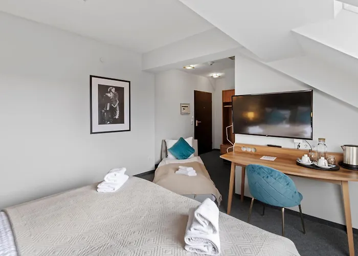 Hotel George 4*