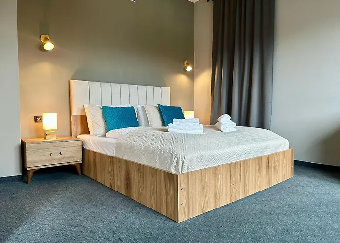 Hotel George 4*